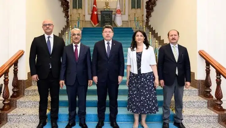 DEM Parti İmralı Heyeti, Adalet Bakanı Yılmaz Tunç ile Önemli Görüşmeler Yaptı