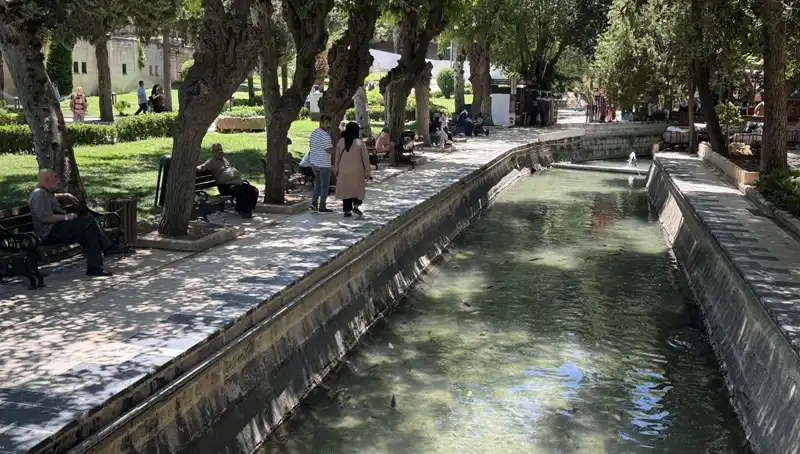 Şanlıurfa'da Sıcaklık Rekoru: Termometreler 37 Dereceyi Buldu