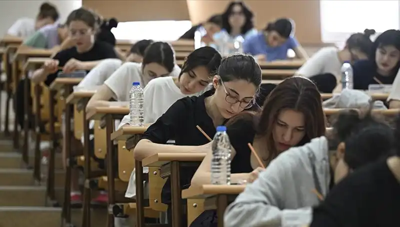 2025 YKS Birincileri Açıklandı: Şampiyonlar Nereden Çıktı?