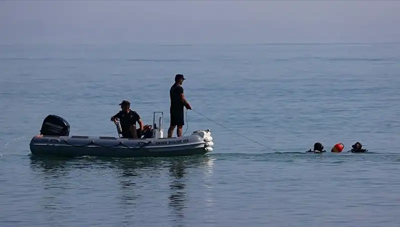 Kuşadası'nda Yazın Kötü Sona Erdi: Denize Giren Genç Boğuldu