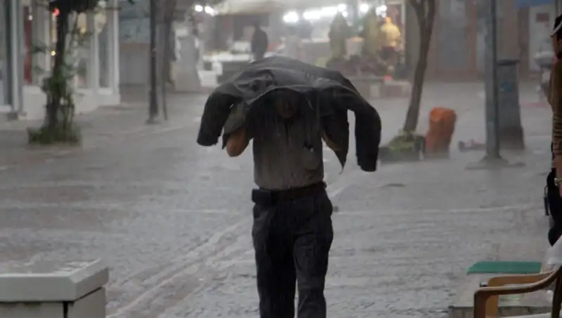 25 İlde Sarı Kodlu Uyarı: Kuvvetli Sağanak Bekleniyor!