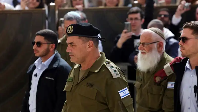 İsrail Ordusunda Devir Teslim Süreci: Hamas'a Karşı Sıkı Önlemler Alınıyor