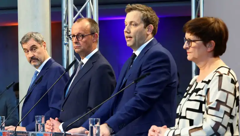 Almanya'da Koalisyon İhtimali: SPD Üyeleri GroKo'ya Yeşil Işık Yaktı