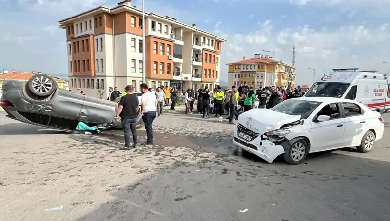 Nurdağı'nda Feci Kaza: 6 Çocuk ile 9 Kişi Yaralandı