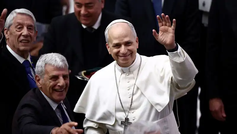 Papa Leo'nun Soyadında Gizli Kalan Aşk Hikayesi