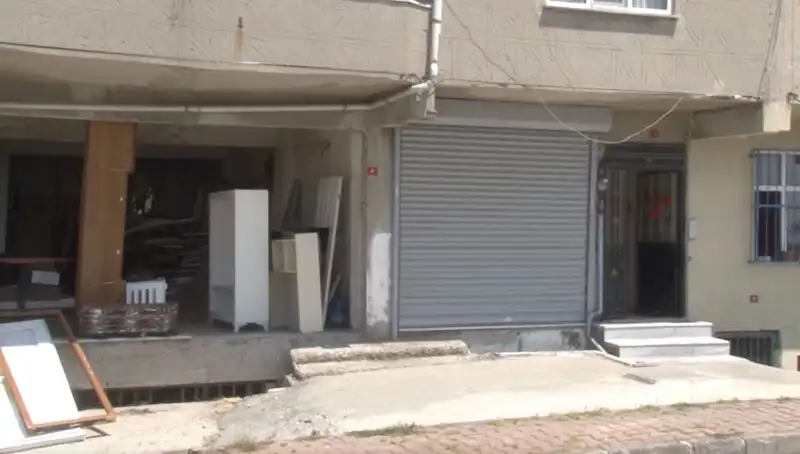 Kiracılardan İsyan! Bina Sahibinin Yüzünden Geçim Mücadelesi