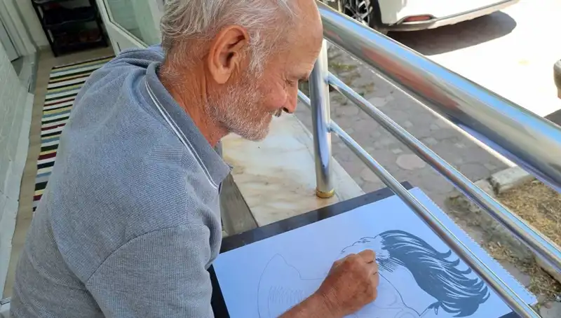 Emekli Olduktan Sonra Sanat Dünyasına Adım Attı: Resimleriyle Büyülüyor