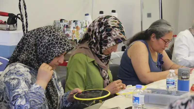 Tel Kırma Sanatıyla Aile Ekonomisini Güçlendirenler