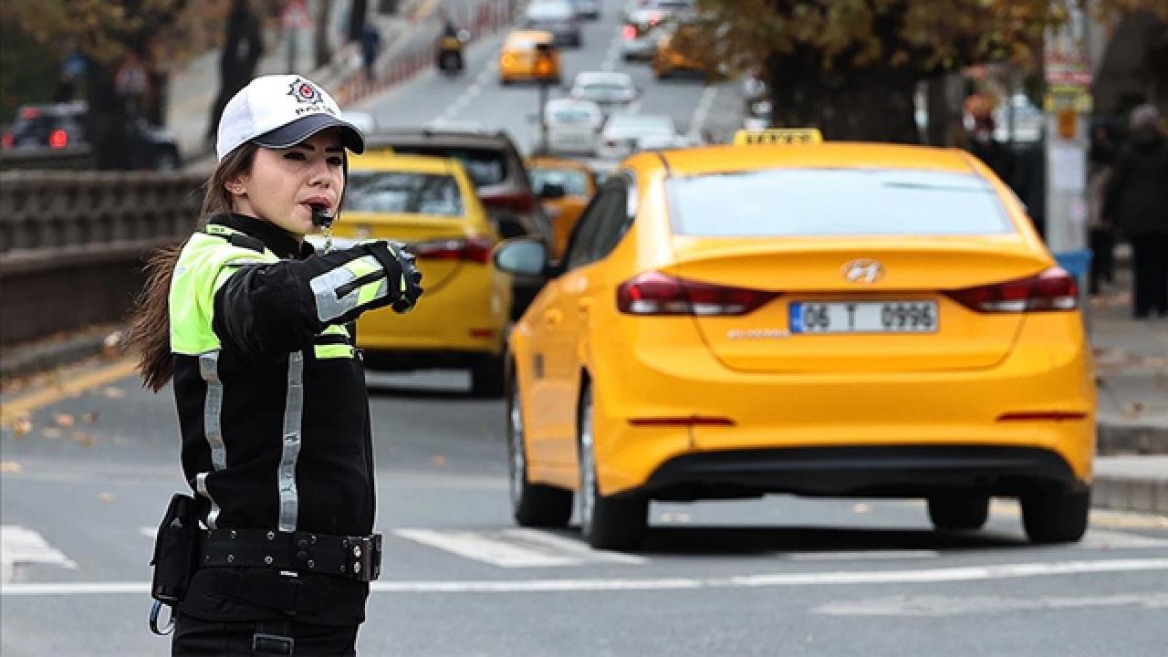 Ankara'da Yollar Kapatılıyor