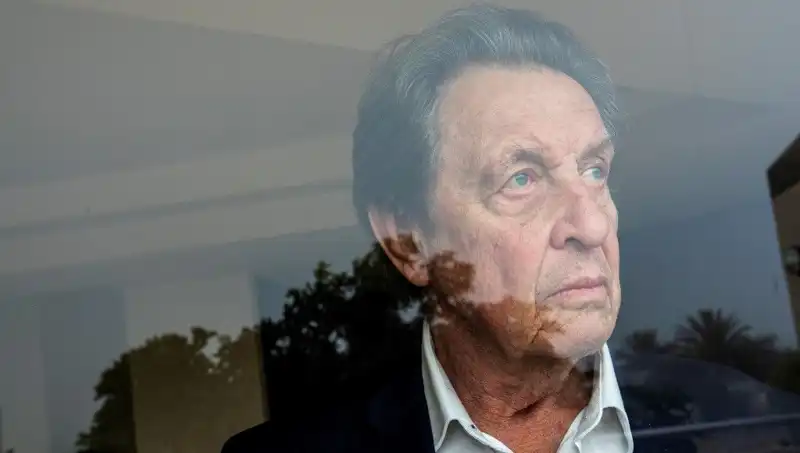 Elon Musk'ın Babası'nın İtirafları: Üç Cinayet ve Büyücülük İddiaları