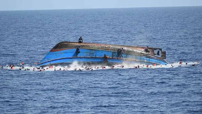 Filipinler'de Facia: Gemi Alabora Oldu, Can Kaybı ve Kayıplar Var