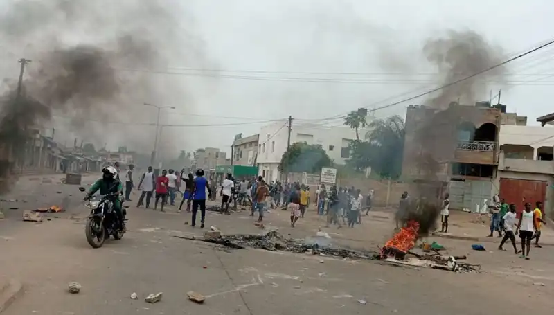 Togo'da Protestolar Patlak Verdi: Nehirlerde 7 Ceset Bulundu
