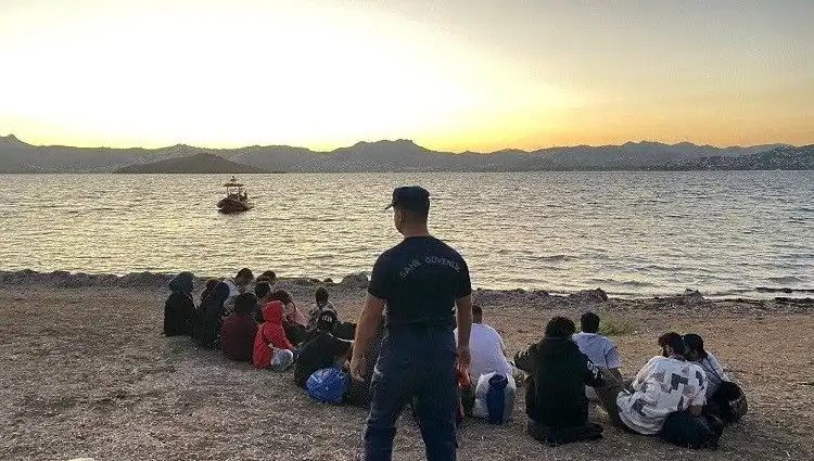 Bodrum Açıklarında Düzensiz Göçmen Operasyonu: 20 Kişi Yakalandı