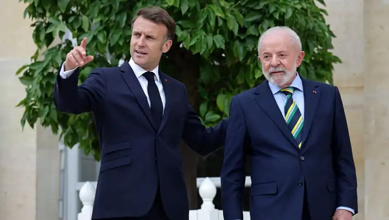Macron, İsrail'e Somut Önlemler Almayı Değerlendiriyor