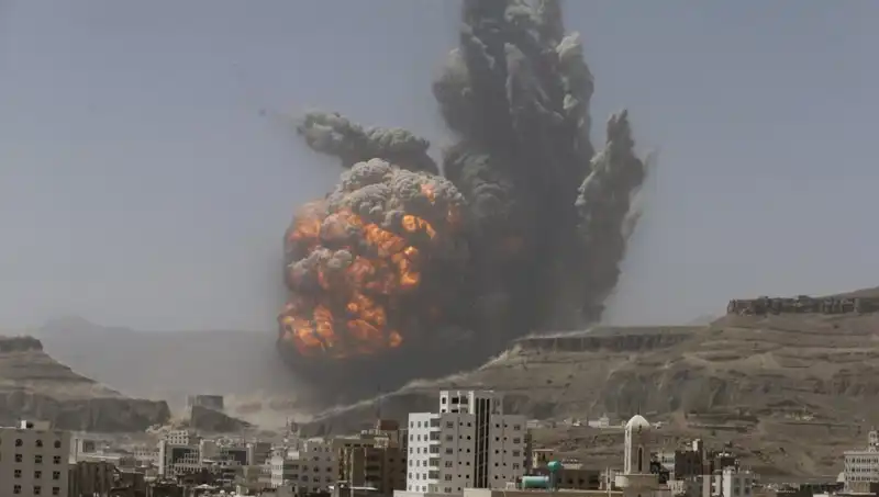 Yemen’de Hava Saldırısı: ABD’nin Operasyonu Sonucu 5 Ölü, 13 Yaralı!