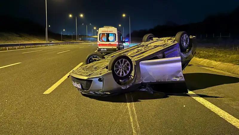 Kuzey Marmara Otoyolu'nda Feci Kaza: İki Otomobil Çarpıştı, Yaralılar Hastaneye Sevk Edildi
