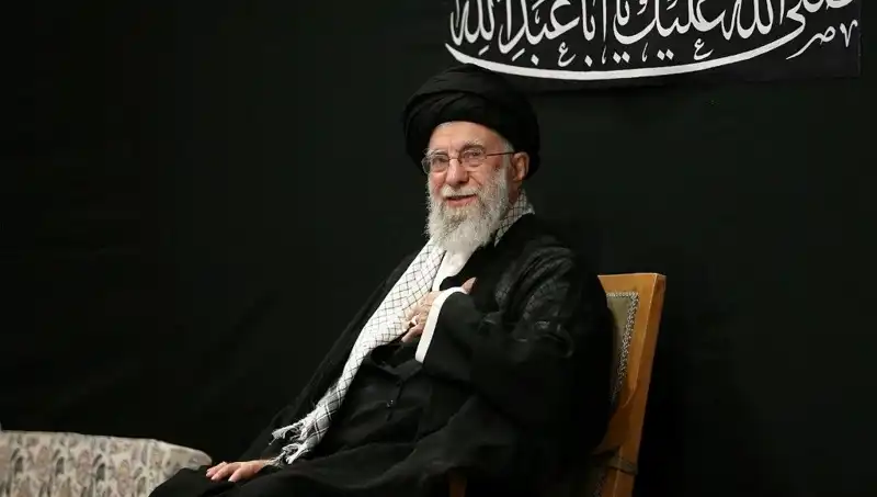 Hamaney, İsrail ile Savaşın Ardından İlk Kez Kamusal Alanda Göründü