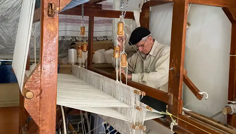 62 Yıldır İpleri Sanata Dönüştüren Usta: Eşsiz Yetenekleriyle Kısa Sürede Dikkat Çekti